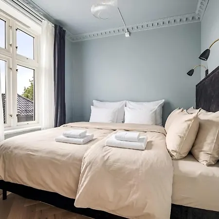 Authentic 2br With Views In Center Apartman Bergen